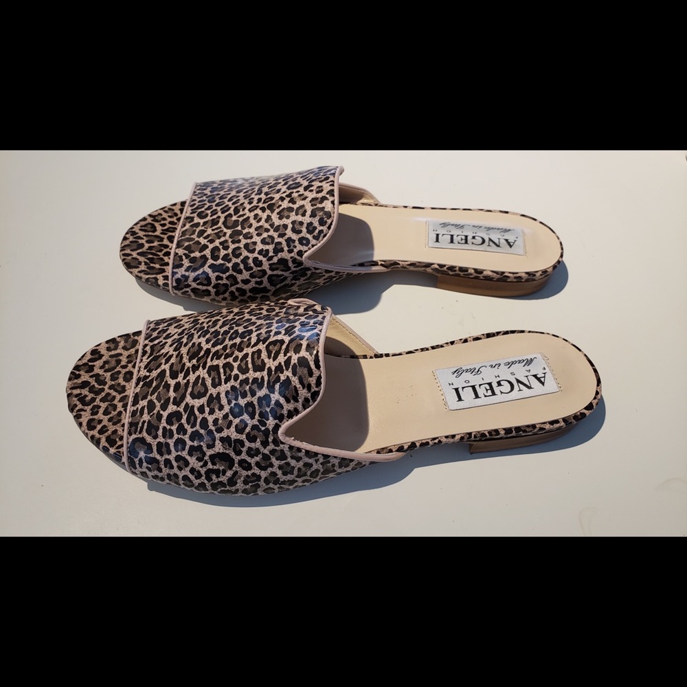 Angeli Italian flat sandals size 8.5/39